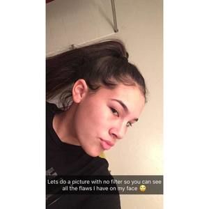 Meet your Posher, Nicole